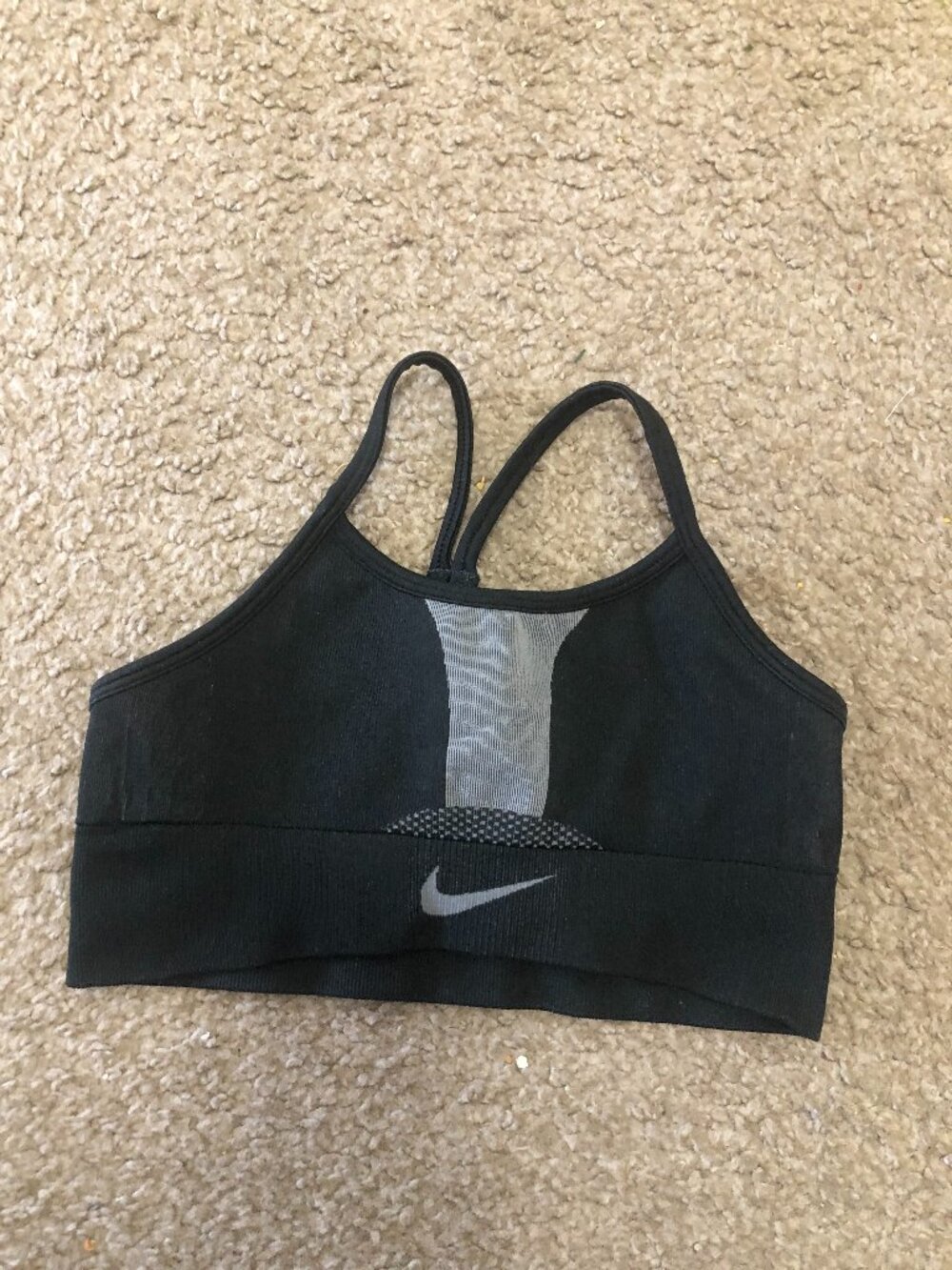NIke Girls Small Black Sportsbra